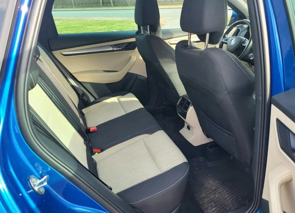 Skoda Karoq cena 79900 przebieg: 109000, rok produkcji 2019 z Częstochowa małe 79